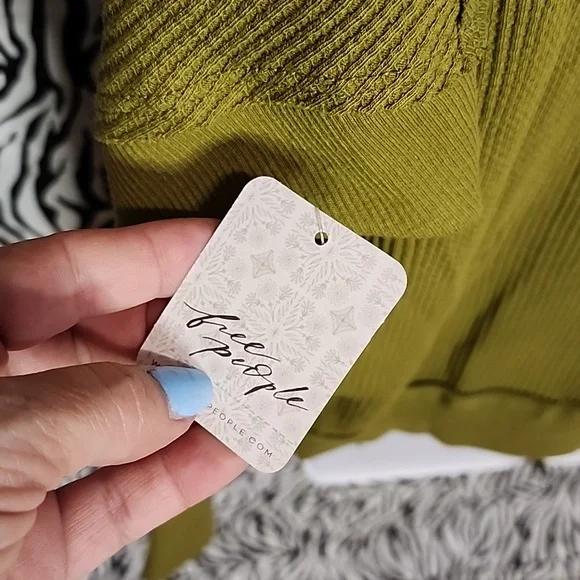 NWT Free People XS fits Medium to Large Ferngully & Mulberry color. - Picture 6 of 8